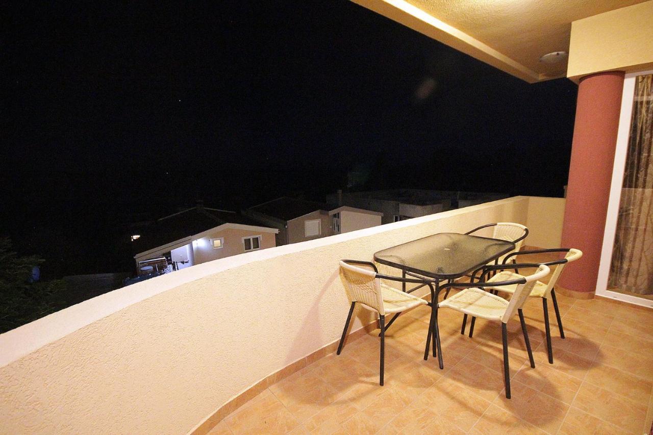 Villa Jupok Bar Dış mekan fotoğraf