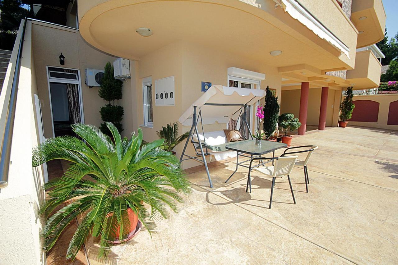 Villa Jupok Bar Dış mekan fotoğraf