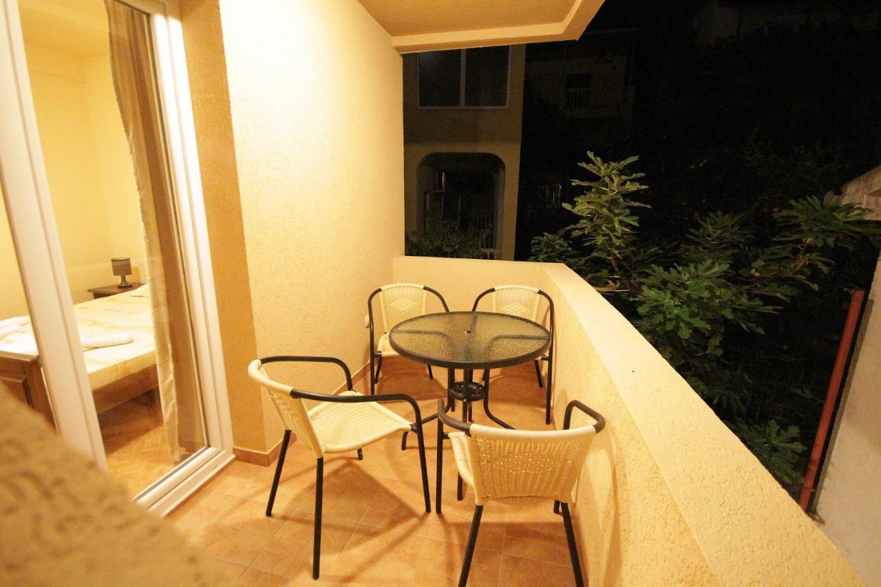 Villa Jupok Bar Dış mekan fotoğraf