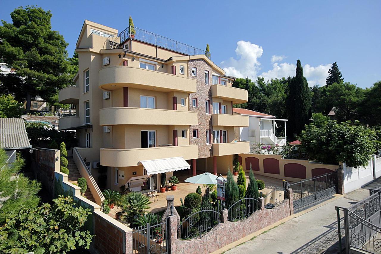 Villa Jupok Bar Dış mekan fotoğraf